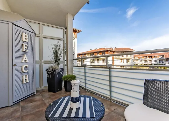 Pirat Rentyear Apartments